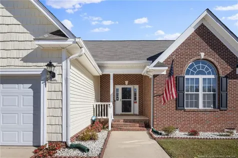 225 Hogart Street Raeford NC 28376