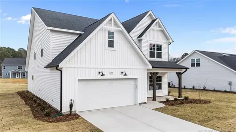 128 Michter Street Vass NC 28394