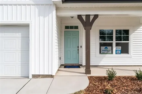 128 Michter Street Vass NC 28394