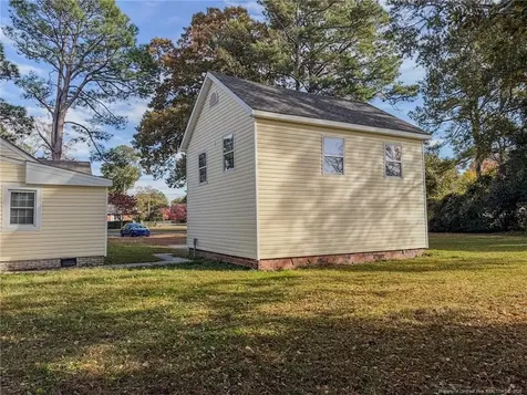 1603 Mcmillan Avenue Lumberton NC 28358