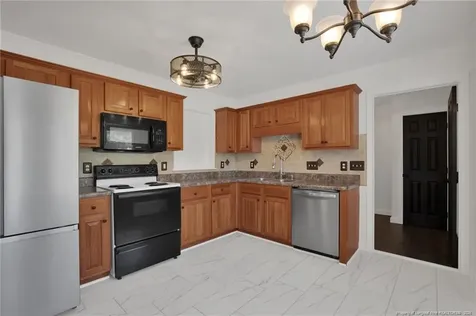 3231 Mclaurins Way Eastover NC 28312