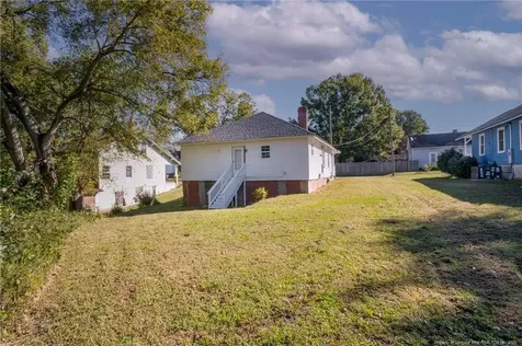 102 N 17th Street Erwin NC 28339
