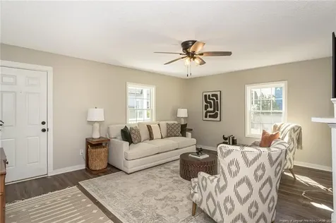 102 N 17th Street Erwin NC 28339