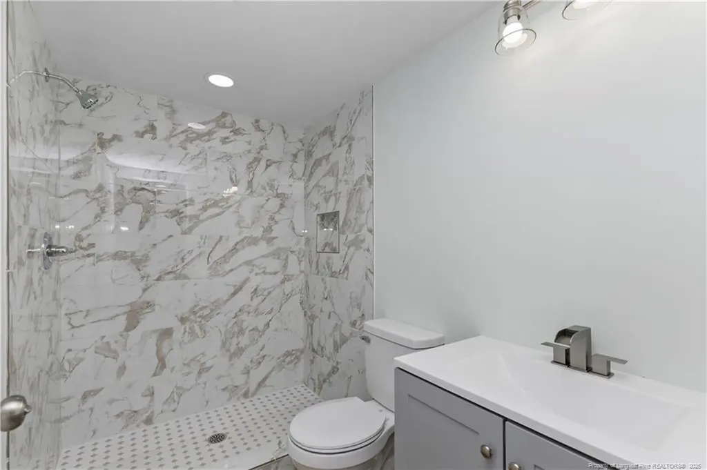 1340 George Perry Lee Road Dunn NC 28334