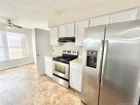 4324 Falls Drive Hope Mills NC 28348