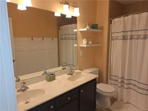 286 Peaceford Avenue Raeford NC 28376