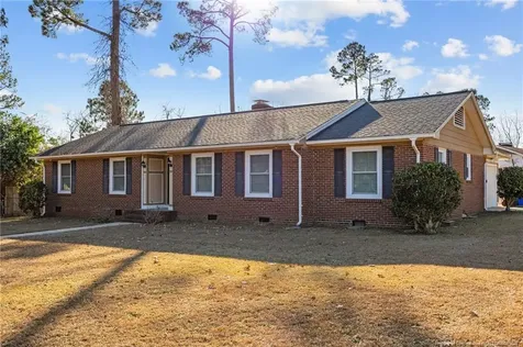 6319 Whitehall Fayetteville NC 28303
