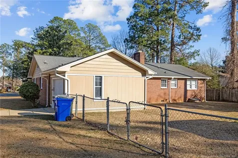 6319 Whitehall Fayetteville NC 28303