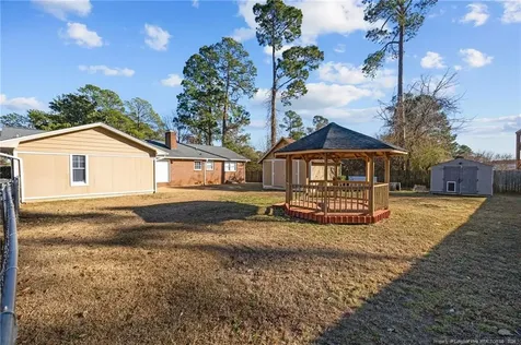 6319 Whitehall Fayetteville NC 28303