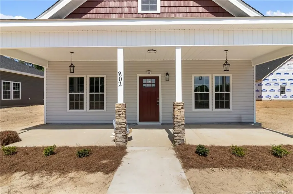 802 Holmes Street Clinton NC 28328
