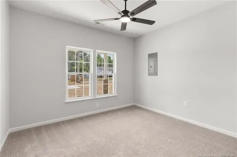 802 Holmes Street Clinton NC 28328