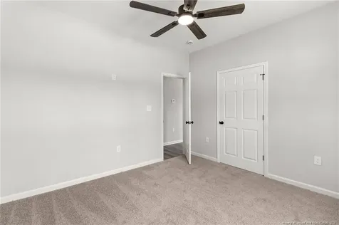 802 Holmes Street Clinton NC 28328