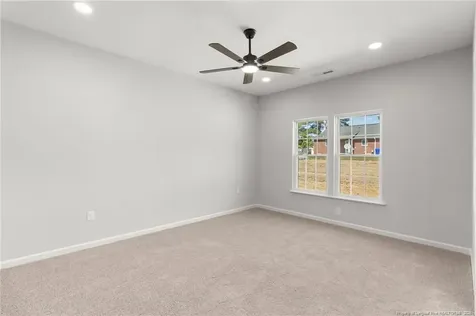 802 Holmes Street Clinton NC 28328