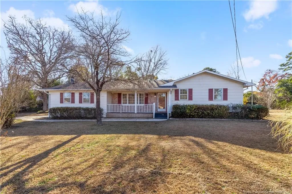 1602 Camelot Drive Fayetteville NC 28304