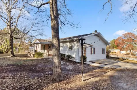 1602 Camelot Drive Fayetteville NC 28304
