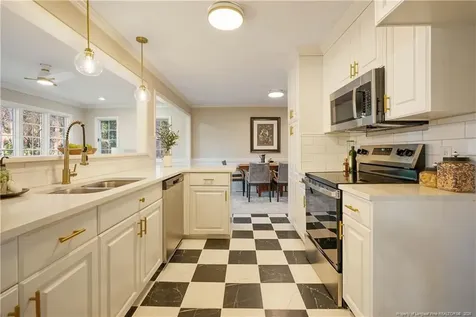 2515 Mirror Lake Drive Fayetteville NC 28303