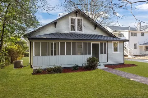 220 Beaman Street Clinton NC 28328