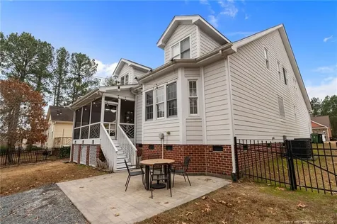 16 Cottswold Lane Spring Lake NC 28390