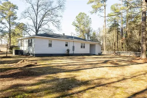 2907 Siversten Road Autryville NC 28318