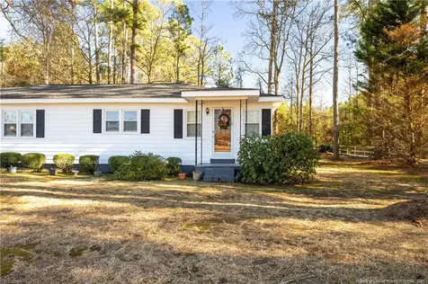 2907 Siversten Road Autryville NC 28318