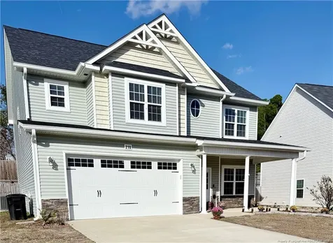 216 Weston Woods Street Raeford NC 28376