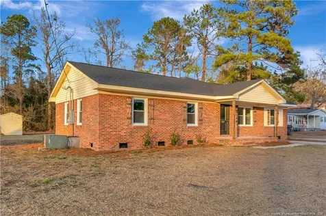 341 Bollinger Avenue Lumberton NC 28360