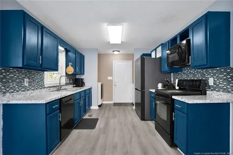 818 Eagle Landing Drive Hope Mills NC 28348