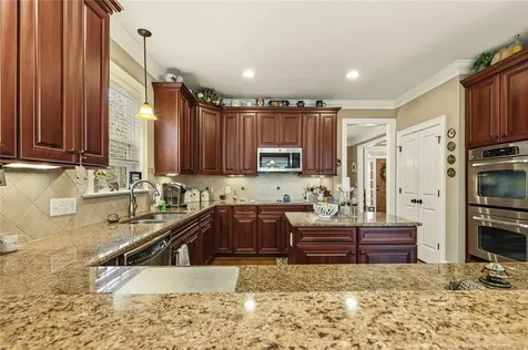 708 Essex Court Sanford NC 27332