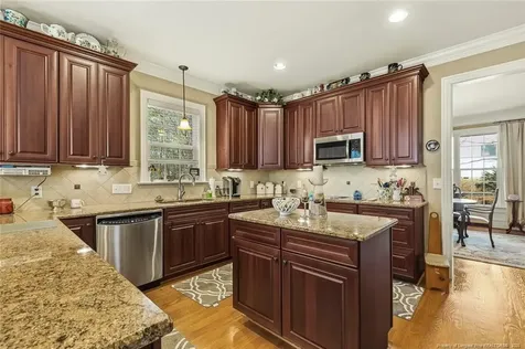 708 Essex Court Sanford NC 27332