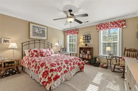 708 Essex Court Sanford NC 27332