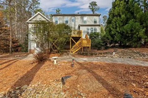 708 Essex Court Sanford NC 27332