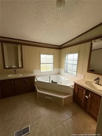 21040 Mclaughlin Road Laurinburg NC 28352