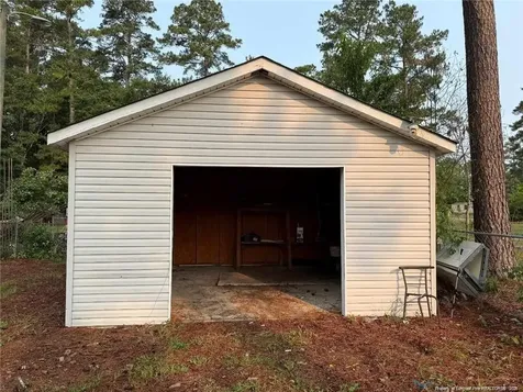 21040 Mclaughlin Road Laurinburg NC 28352