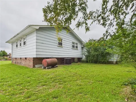 1540 Mack Street Spring Lake NC 28390
