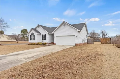 301 Stonewall Street Raeford NC 28376