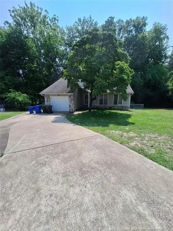 1103 Lake Mont Court Fayetteville NC 28311