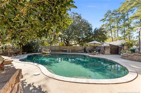 1423 Pine Valley Loop Fayetteville NC 28305