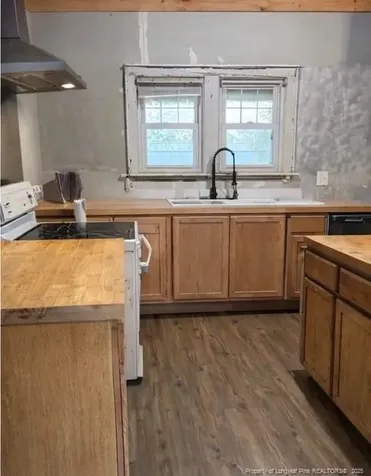 205 N College Street Red Springs NC 28377