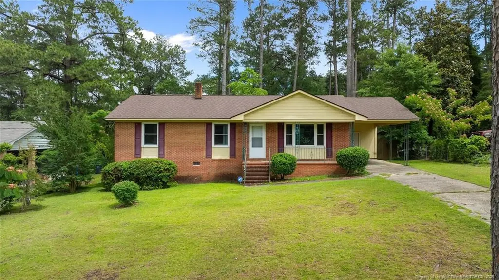 717 Shambrey Street Fayetteville NC 28301