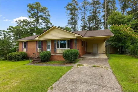 717 Shambrey Street Fayetteville NC 28301