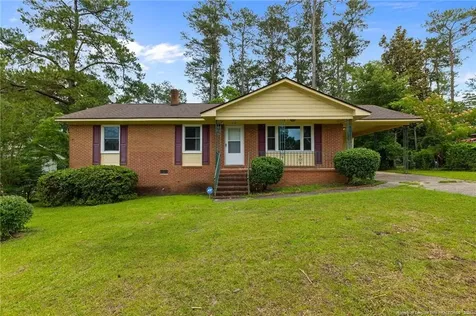 717 Shambrey Street Fayetteville NC 28301