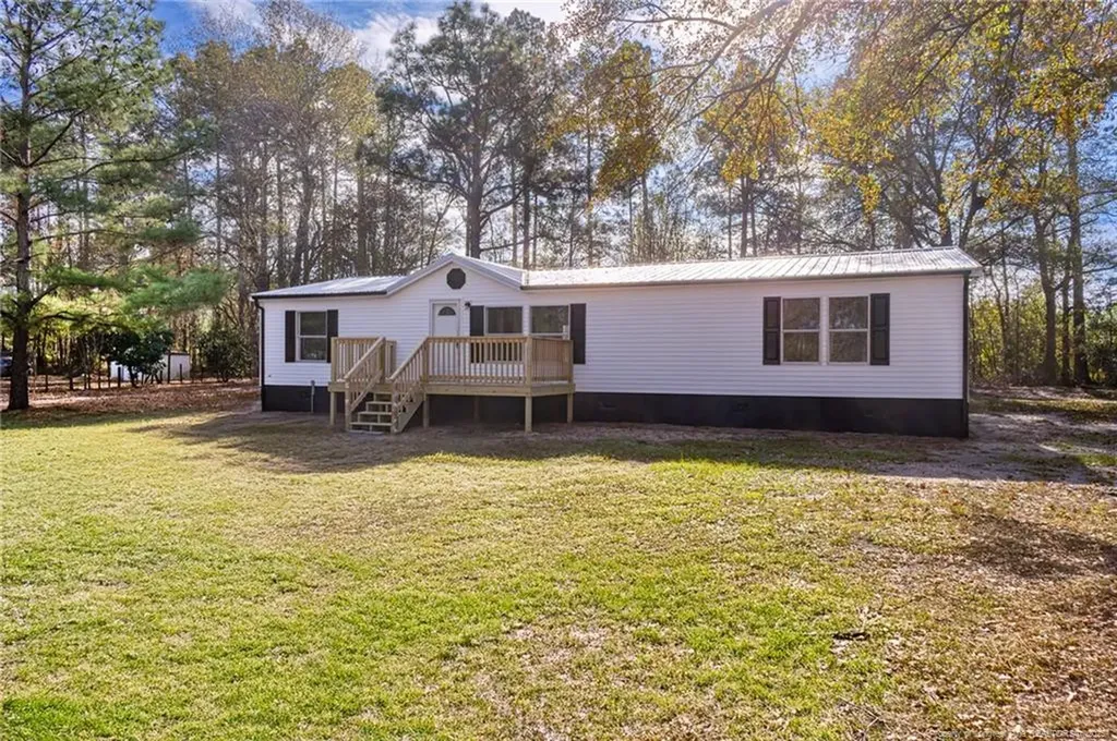 75 Grays Drive Harrells NC 28444