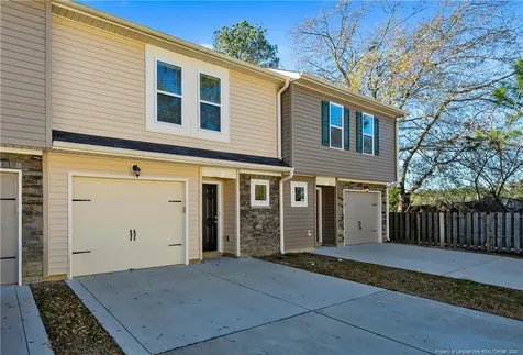 2622 Middle Branch Bend Fayetteville NC 28304