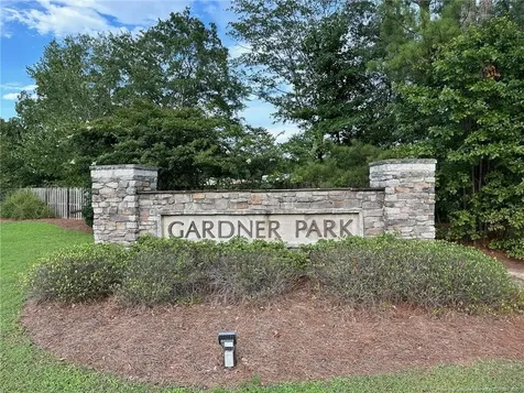 2622 Middle Branch Bend Fayetteville NC 28304