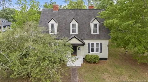 301 W Central Street Maxton NC 28364