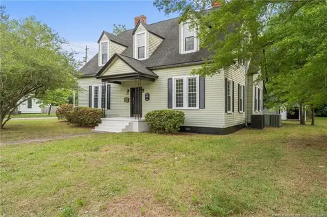 301 W Central Street Maxton NC 28364