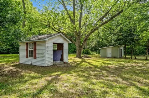 301 W Central Street Maxton NC 28364