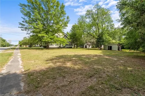 301 W Central Street Maxton NC 28364