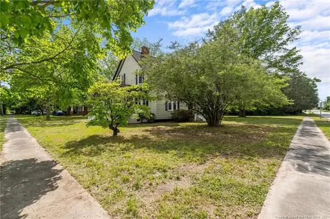 301 W Central Street Maxton NC 28364