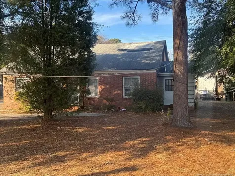 3002 Cumberland Road Fayetteville NC 28306